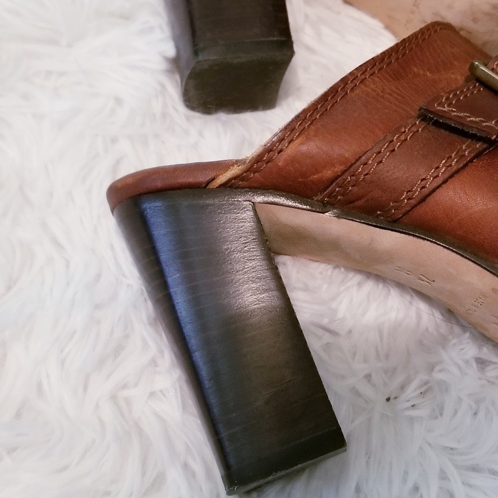 Michael Kors Mule Clog In Size 7.5! - image 4